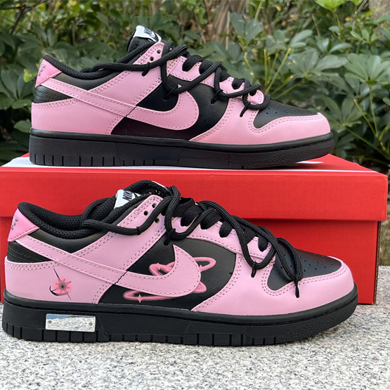 Nike Dunk Low Sneaker     FD1232-001 - FashionPlug