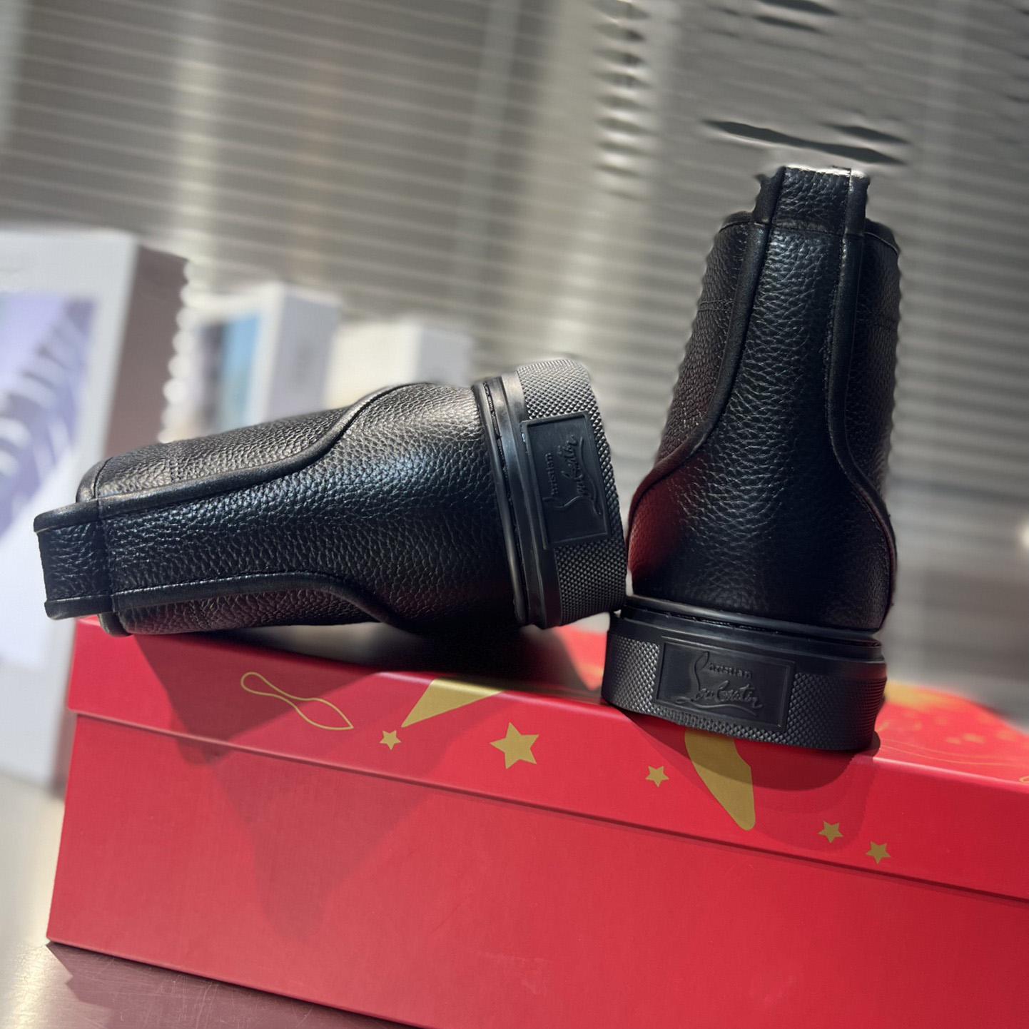 Christian Louboutin Adolon Sneakers - FashionPlug