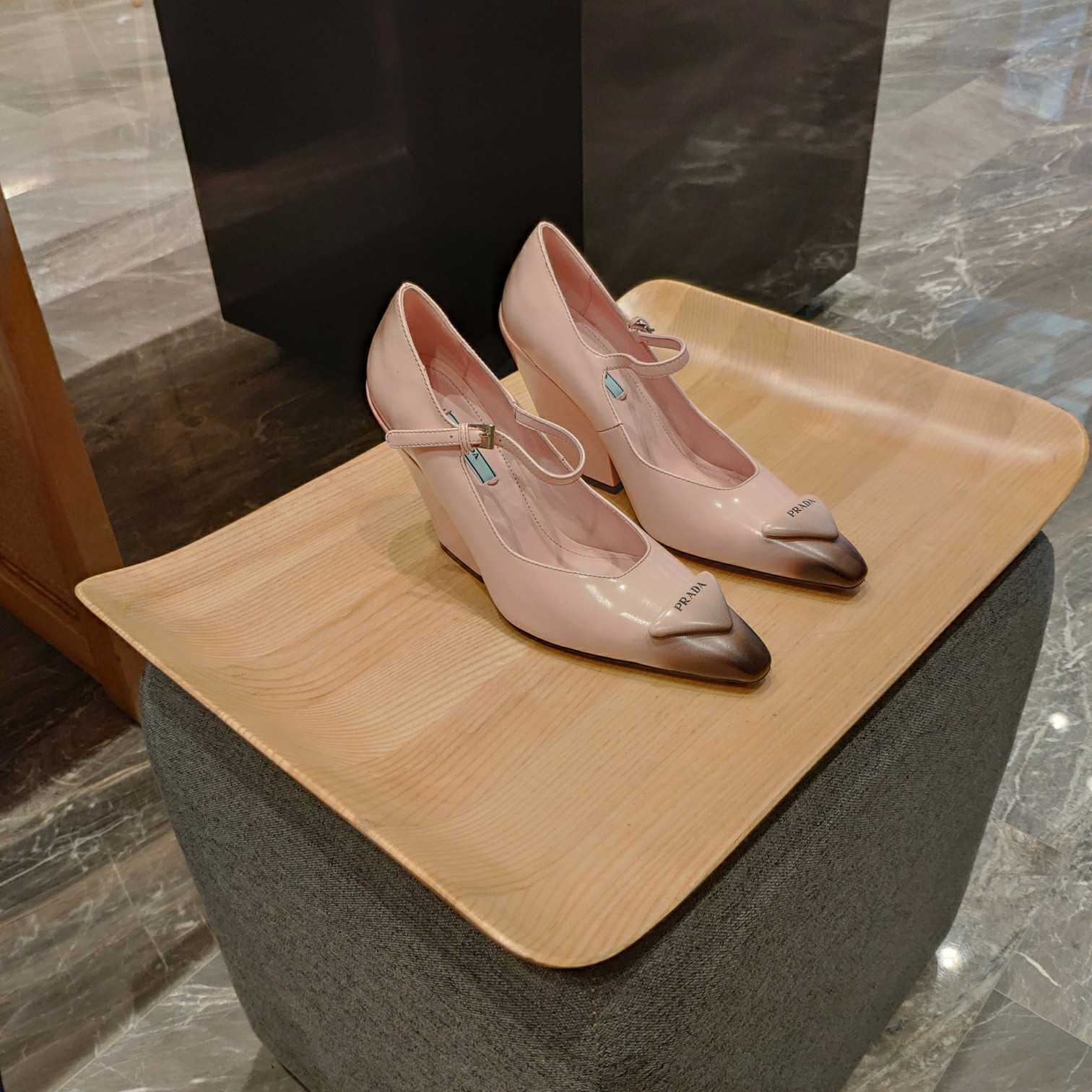 Prada Logo Toe Pumps - FashionPlug