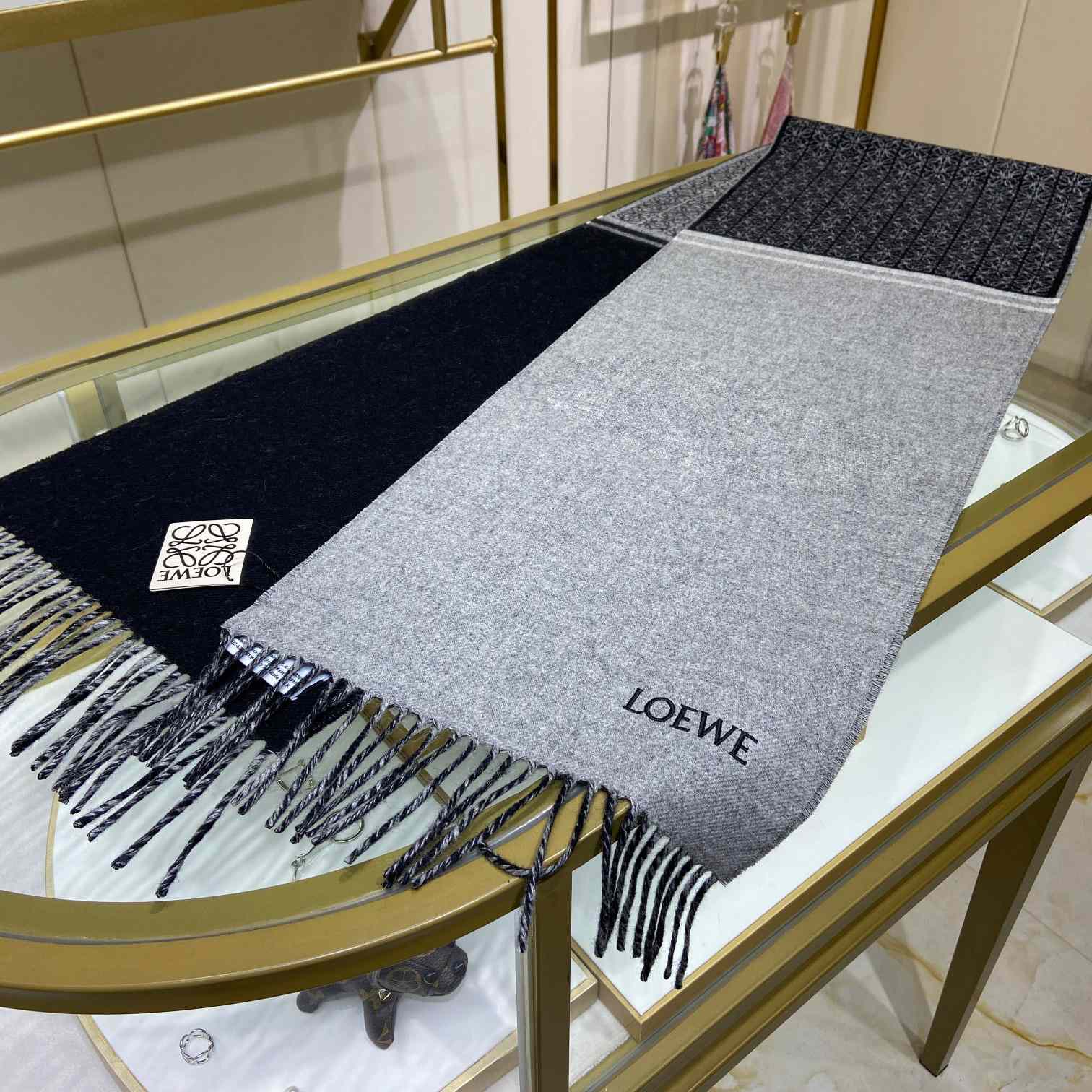 Loewe Scarf In Wool And Cashmere - FashionPlug