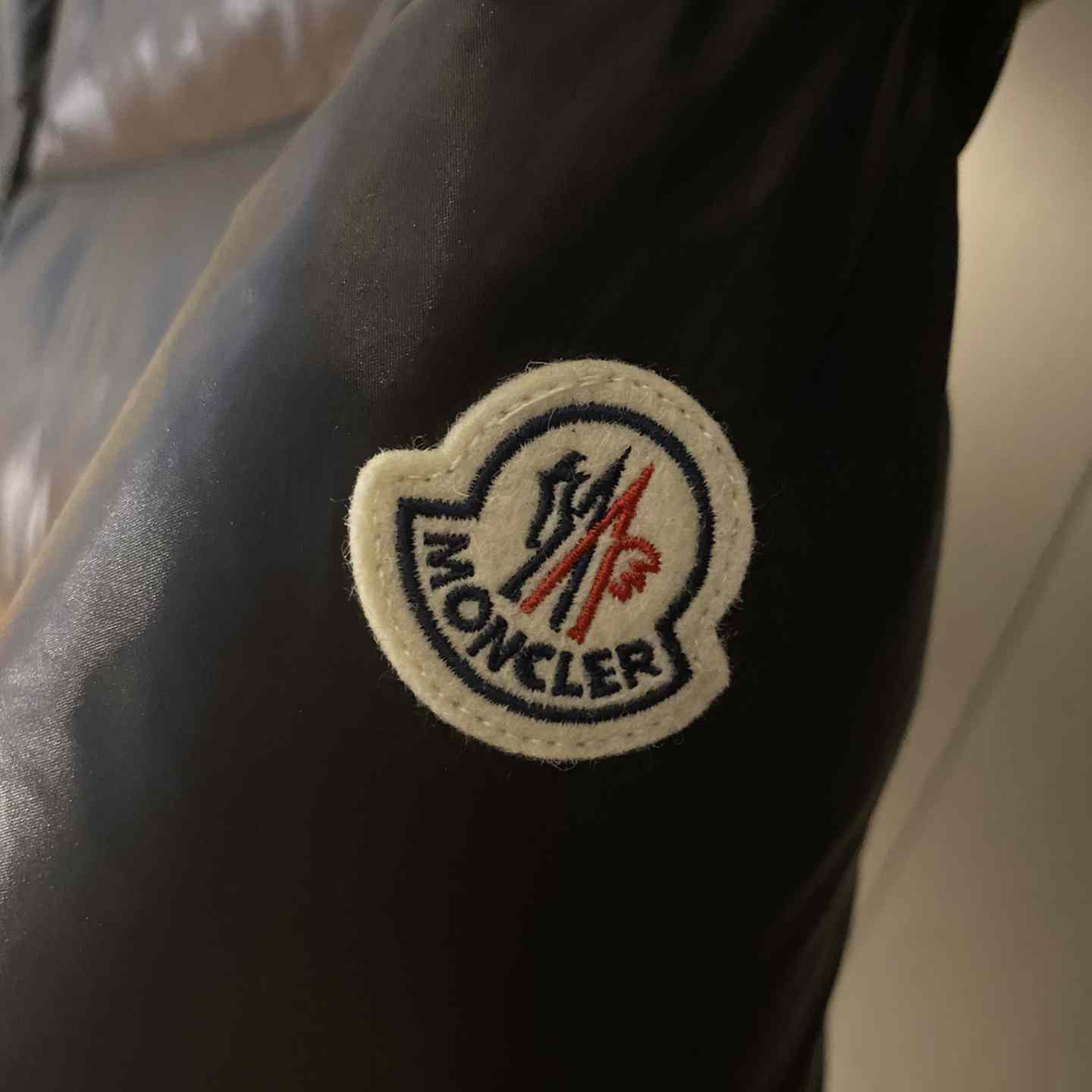 Moncler Huppe Short Down Jacket - FashionPlug