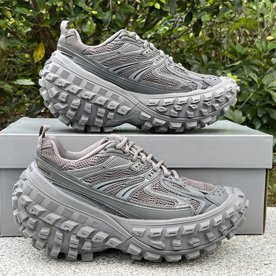 Balenciaga Bouncer Sneaker - FashionPlug