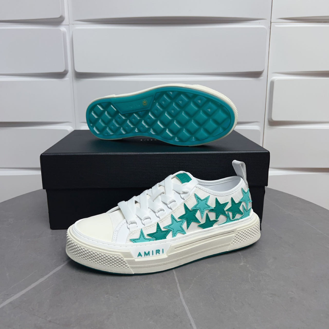 Amiri Stars Court Low Sneakers - FashionPlug