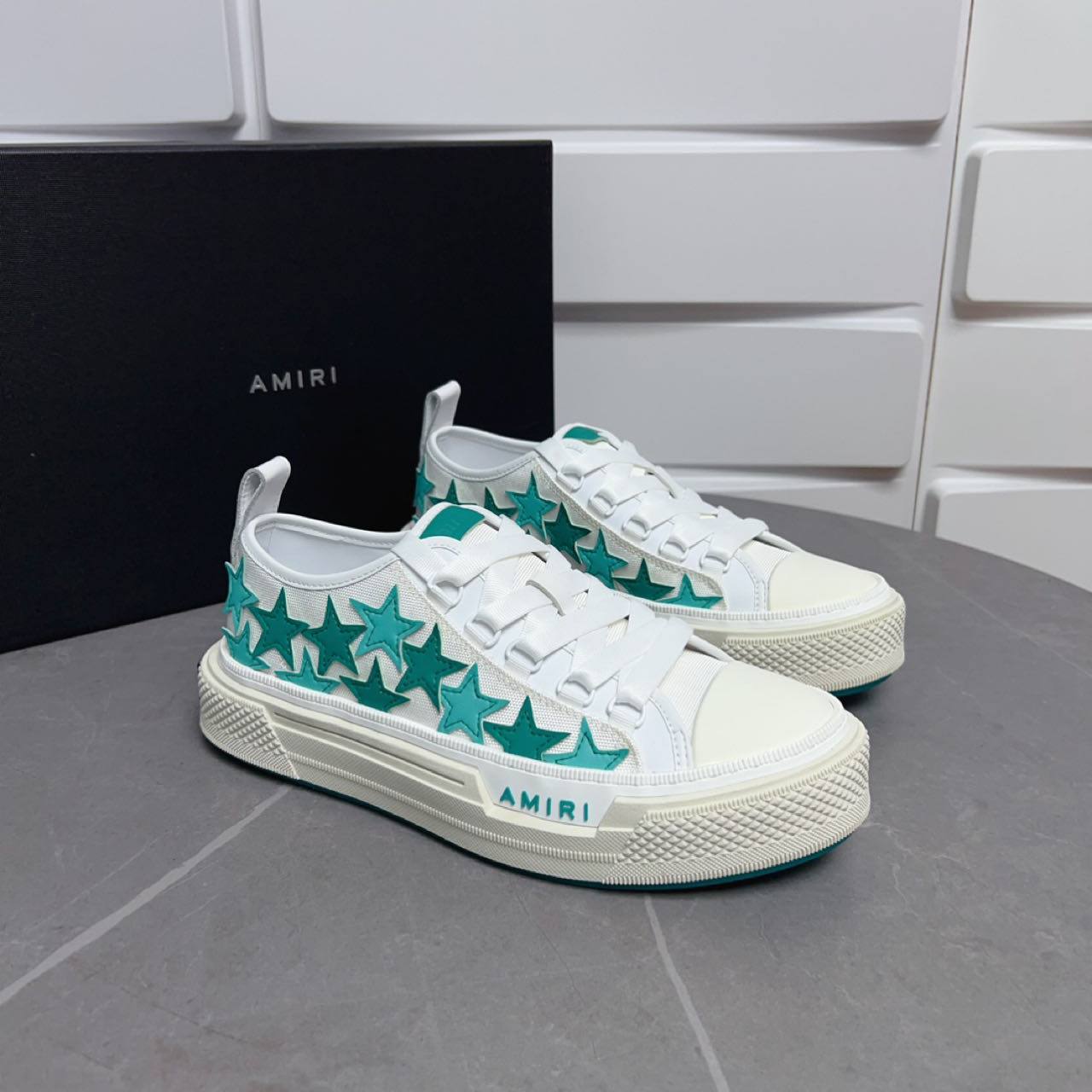 Amiri Stars Court Low Sneakers - FashionPlug