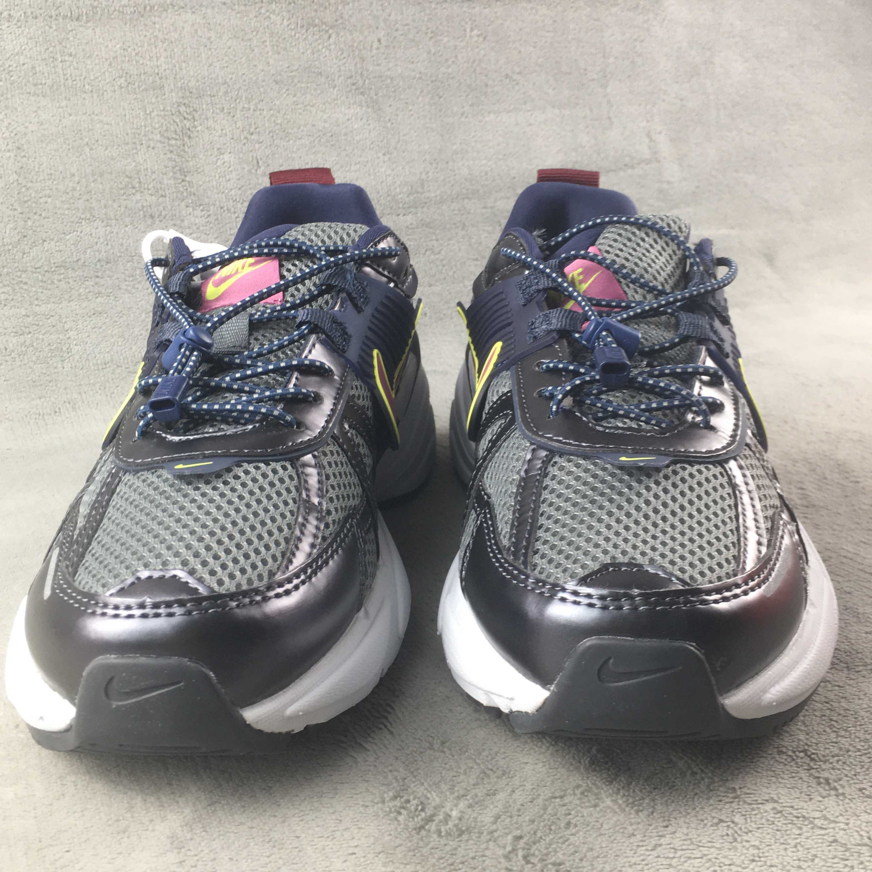 Nike V2K Runtekk  Sneaker            fd0736-400 - FashionPlug