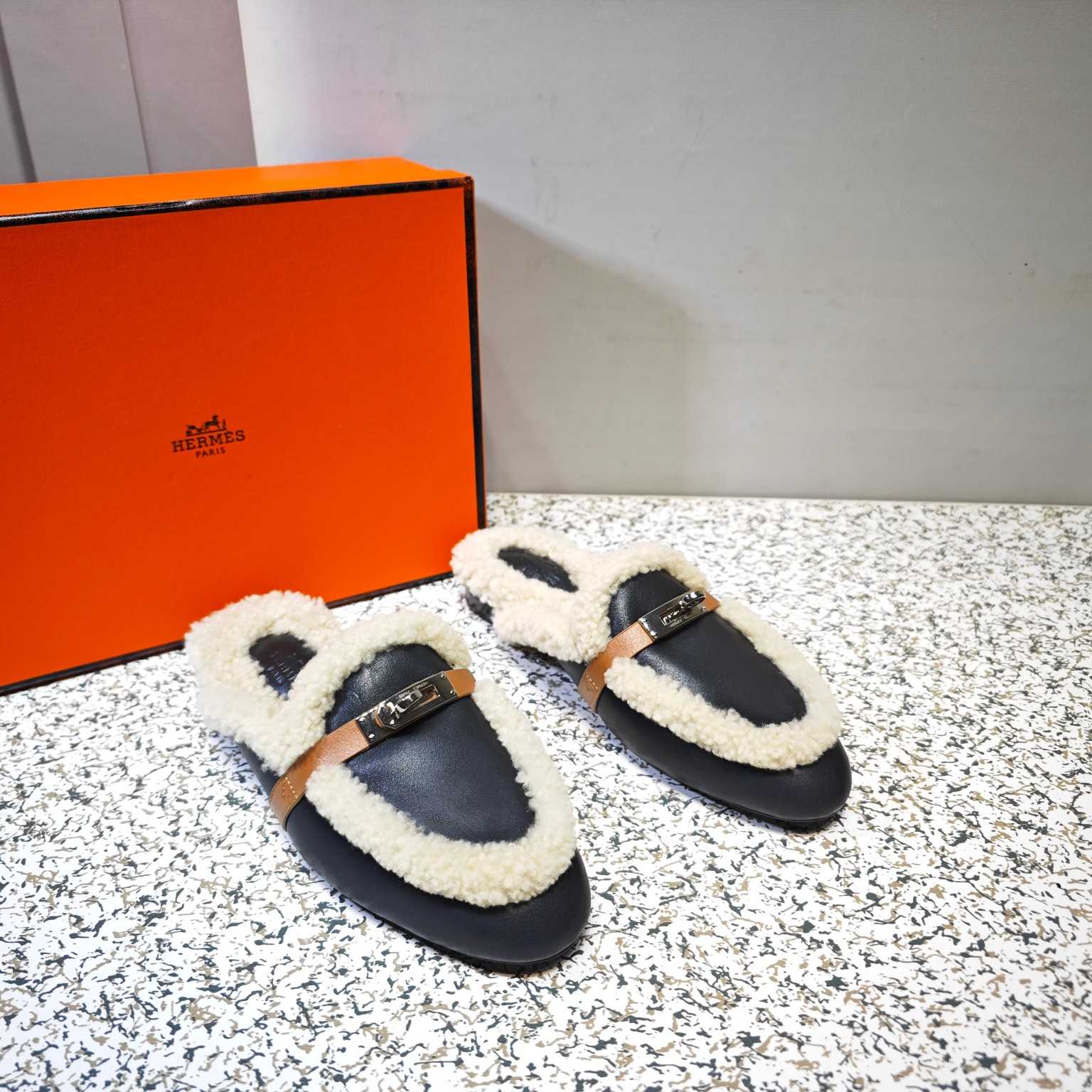 Hermes Oz Mule - FashionPlug