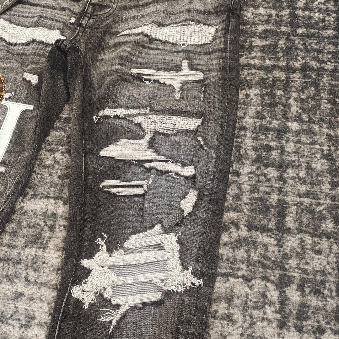 Amiri Slim Fit Jeans    650 - FashionPlug