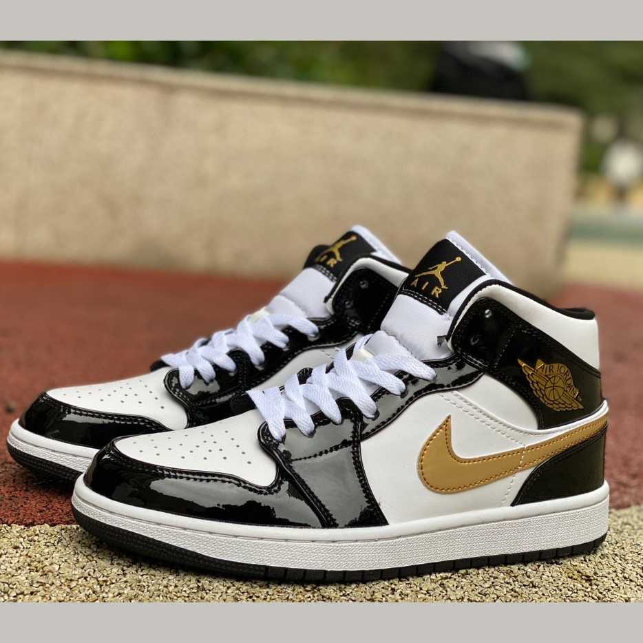 Air Jordan 1 mid Sneakers    852542-007 - FashionPlug