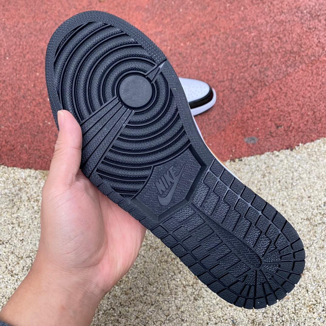 Air Jordan 1 mid Sneakers    852542-007 - FashionPlug