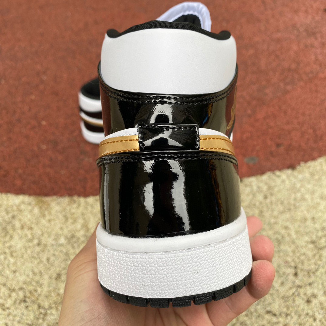 Air Jordan 1 mid Sneakers    852542-007 - FashionPlug