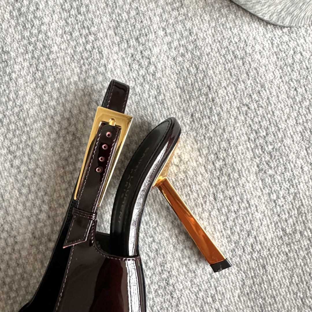 Saint Laurent Lee Slingback Pumps In Patent Leather - FashionPlug