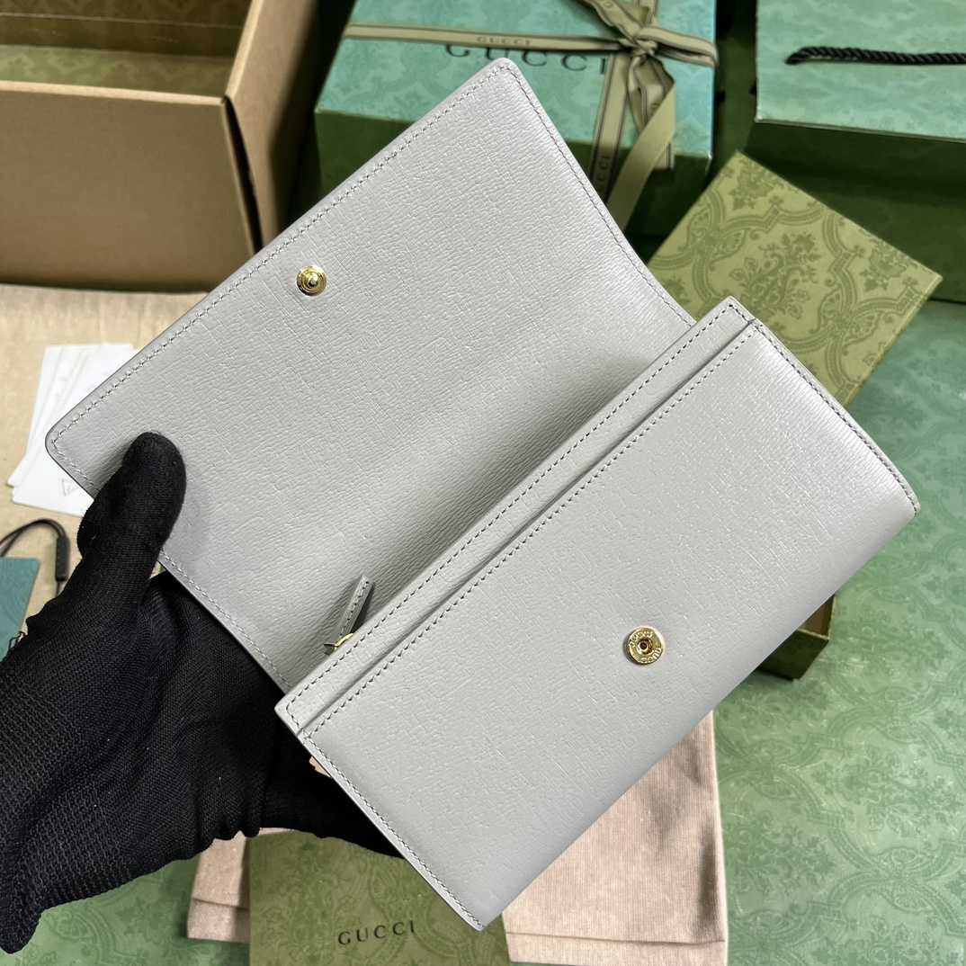 Gucci Continental Wallet With Gucci Script - FashionPlug