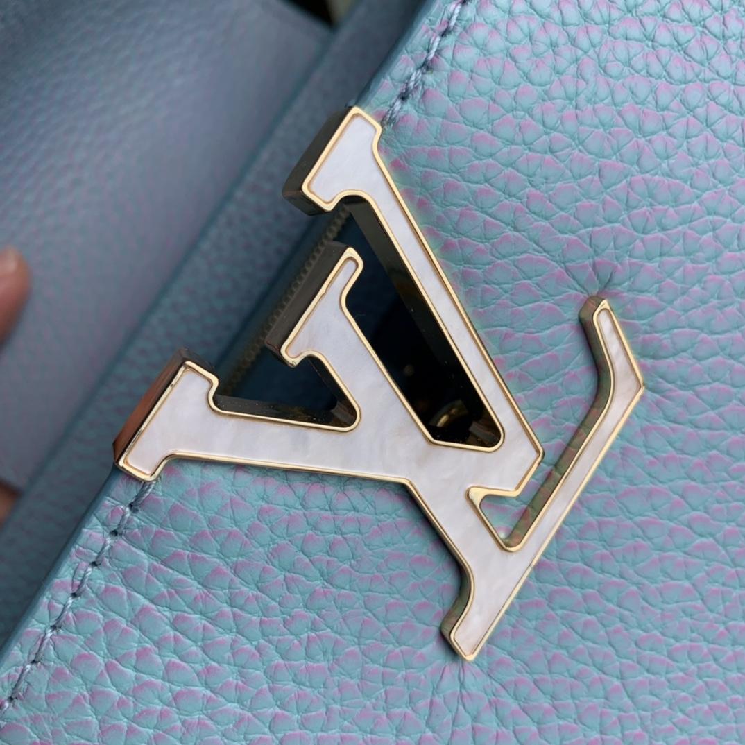 Louis Vuitton Capucines BB (27×18×9cm) - FashionPlug