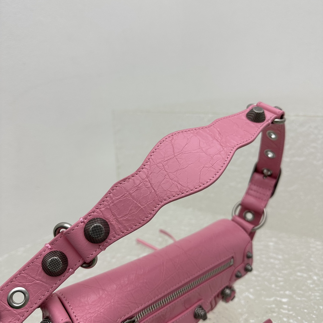 Balenciaga Le Cagole XS Sling Bag  - FashionPlug