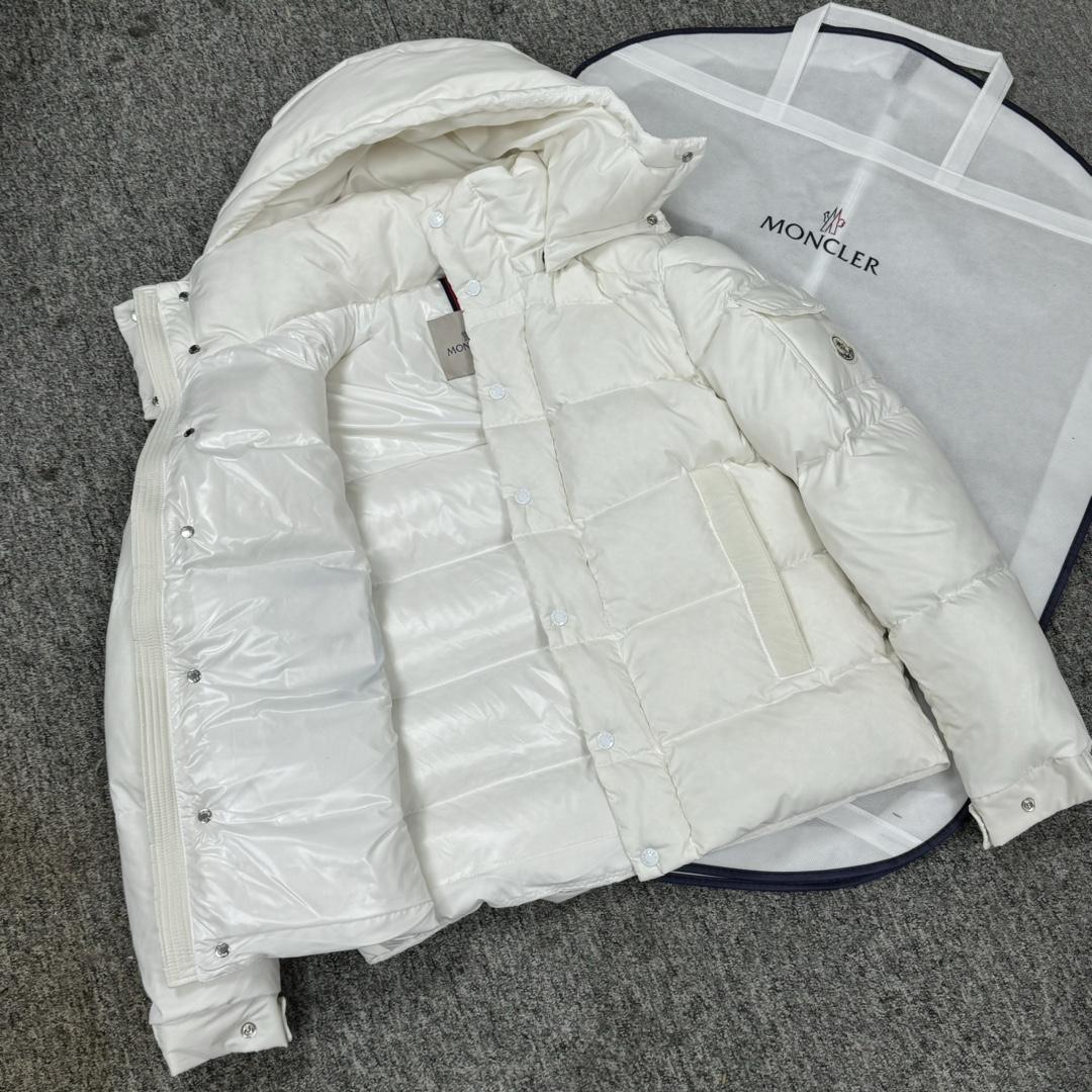 Moncler Vezere Short Down Jacket - FashionPlug