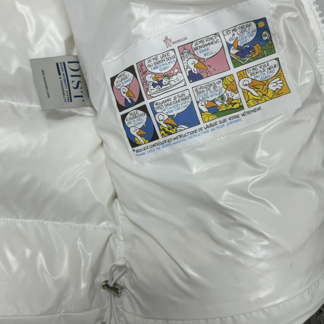 Moncler Vezere Short Down Jacket - FashionPlug