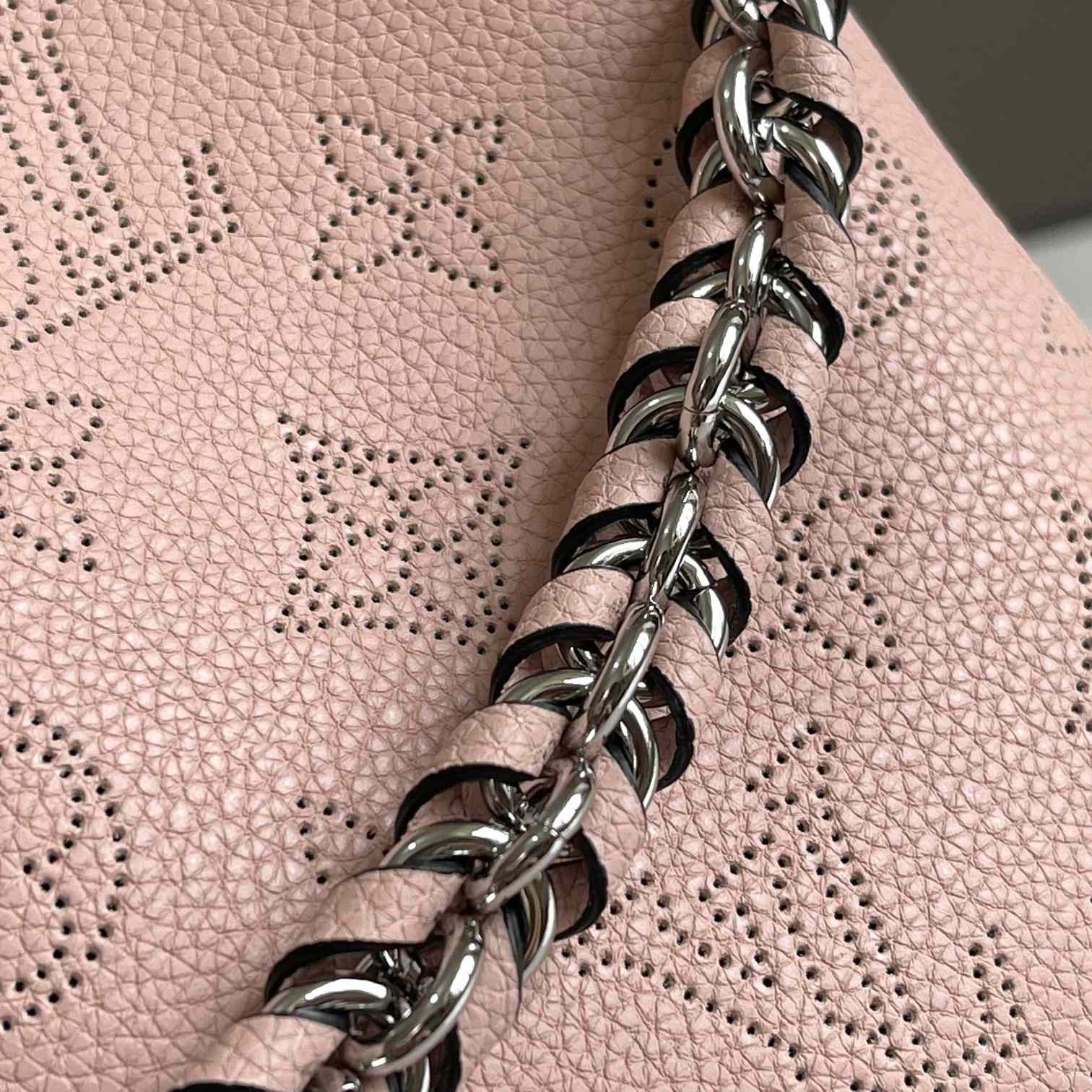 Louis Vuitton Bella (19×22×14cm)  M23195 - FashionPlug