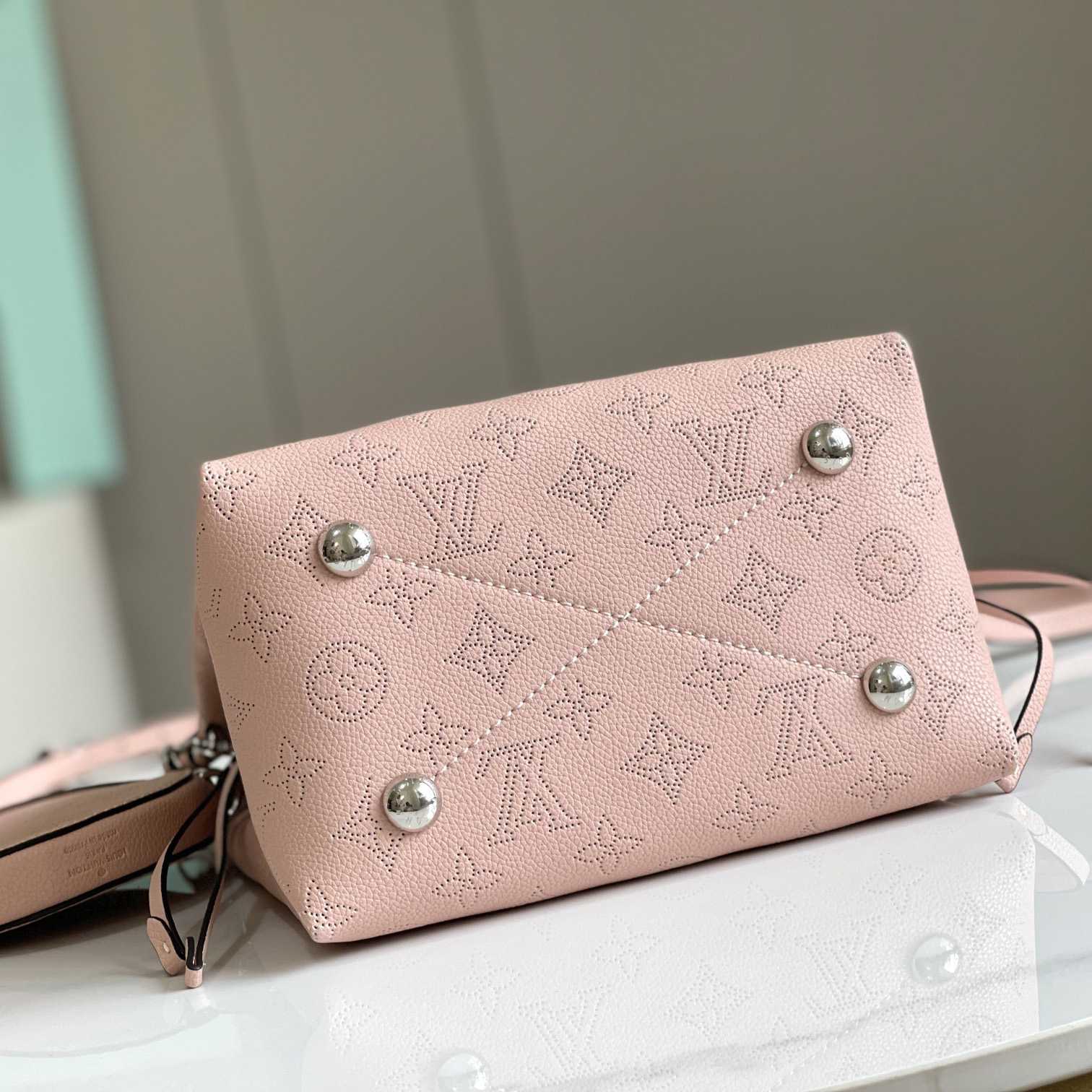 Louis Vuitton Bella (19×22×14cm)  M23195 - FashionPlug