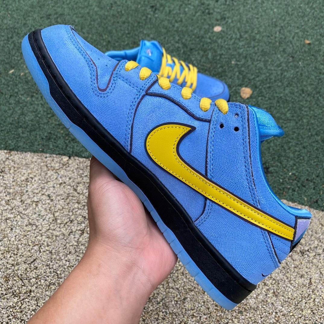 The Powerpuff Girls x Nike SB DunkLow “Bubbles” Sneakers     FZ8320-400 - FashionPlug