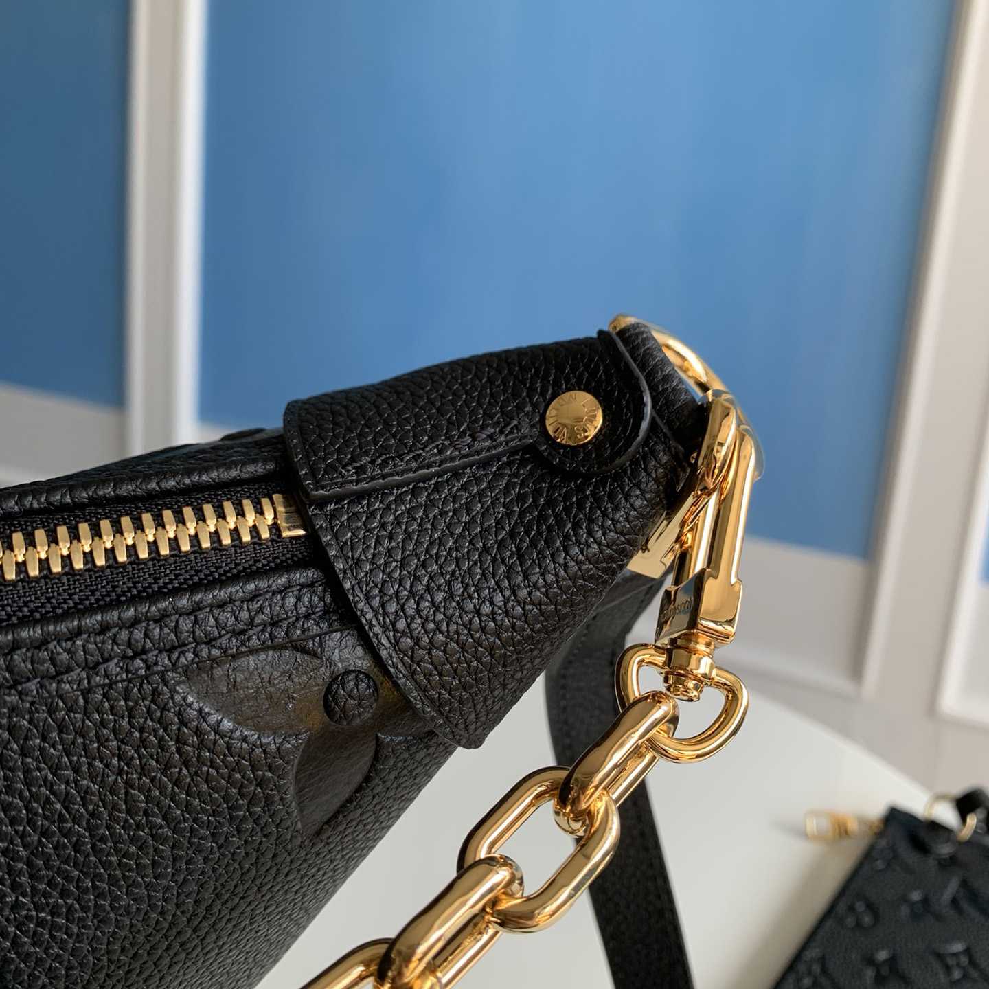 Louis Vuitton Loop Hobo          M46725 - FashionPlug