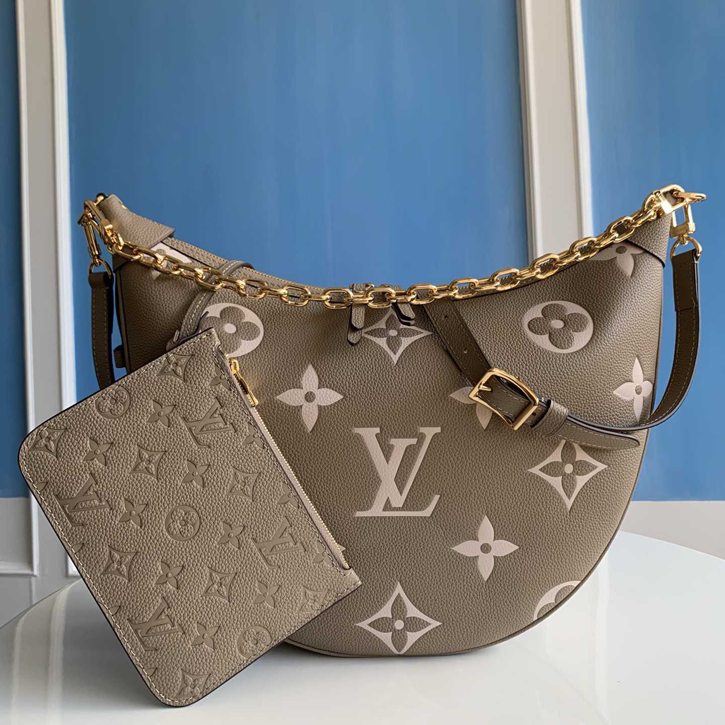Louis Vuitton Loop Hobo          M46738 - FashionPlug