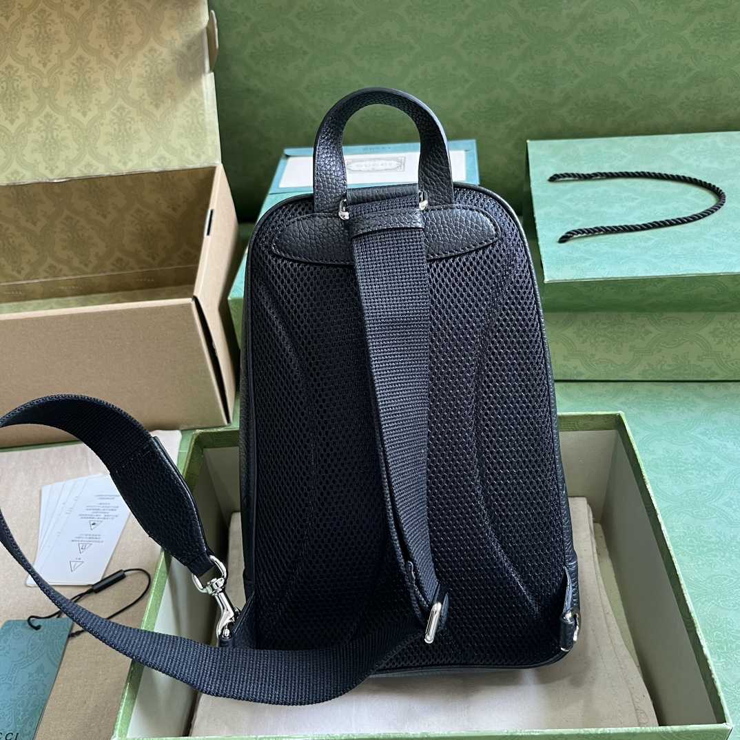 Gucci Jumbo GG Crossbody Bag - FashionPlug