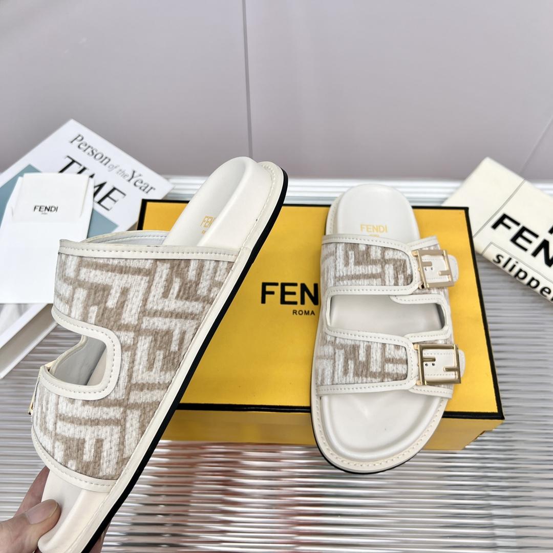 Fendi Feel FF Fabric Slides - FashionPlug