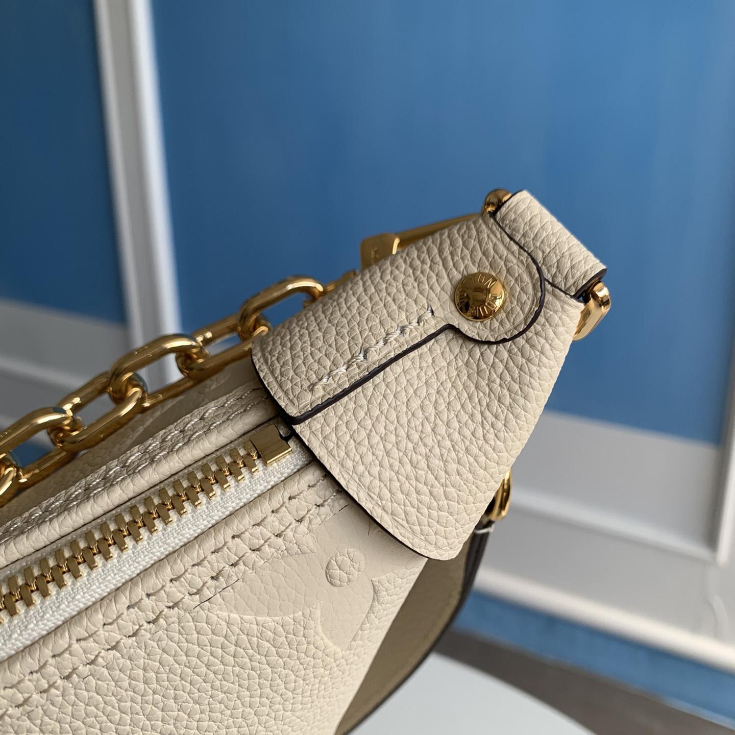 Louis Vuitton Loop Hobo          M46739 - FashionPlug