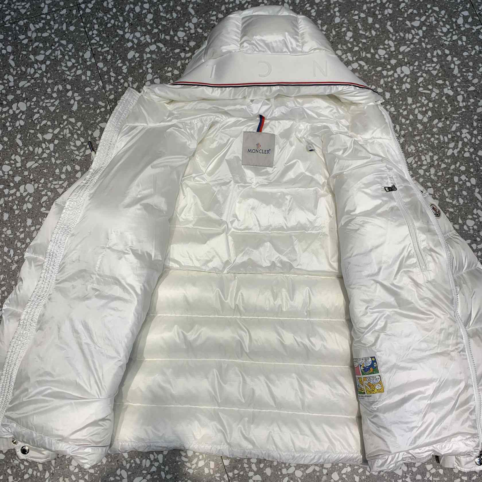 Moncler Pavin Short Down Jacket - FashionPlug