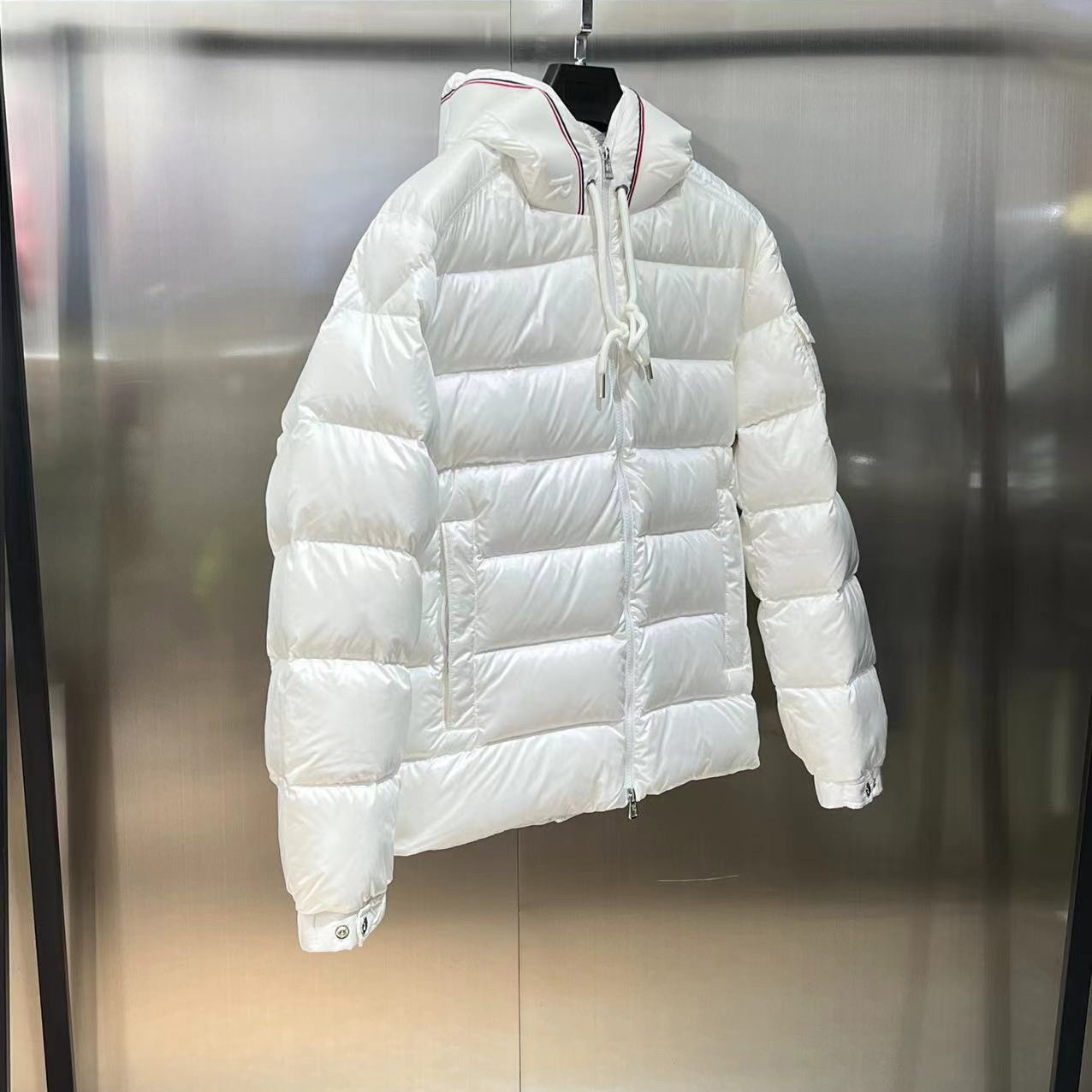Moncler Pavin Short Down Jacket - FashionPlug