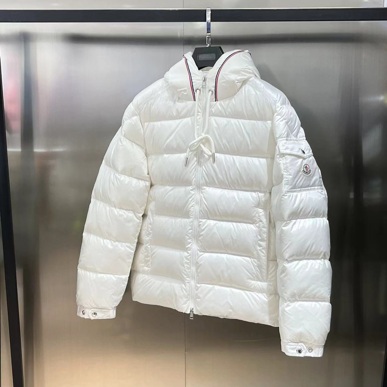 Moncler Pavin Short Down Jacket - FashionPlug