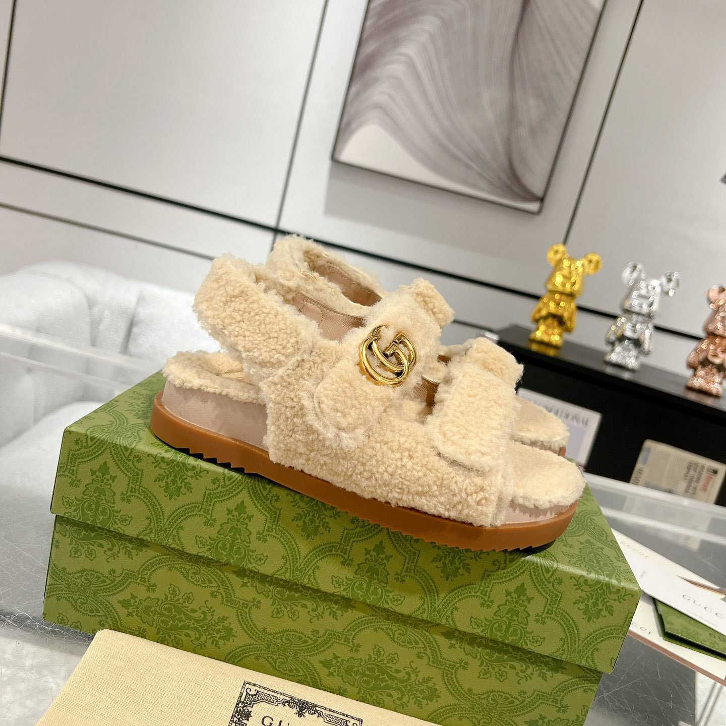 Gucci Women's Double G Sandals - FashionPlug