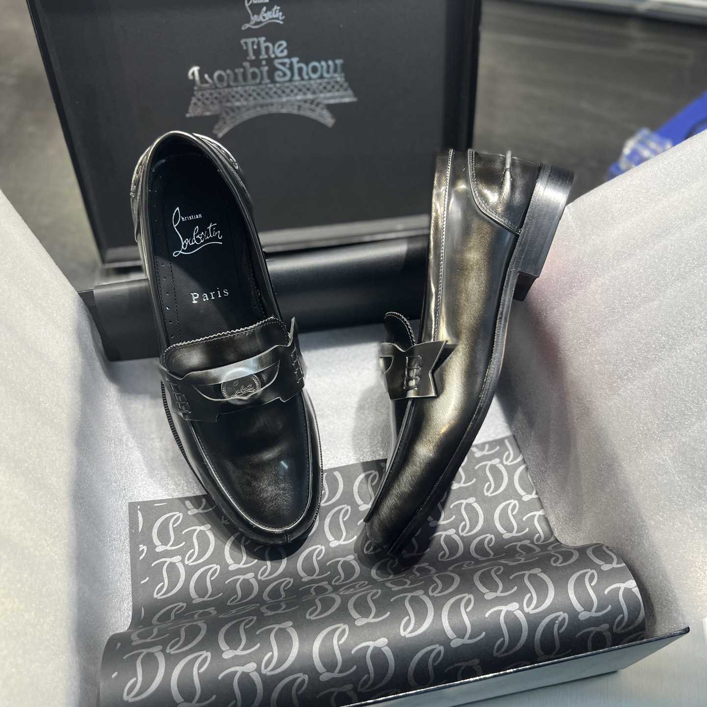 Christian Louboutin Penny Loafers - Calf leather - Silver - FashionPlug