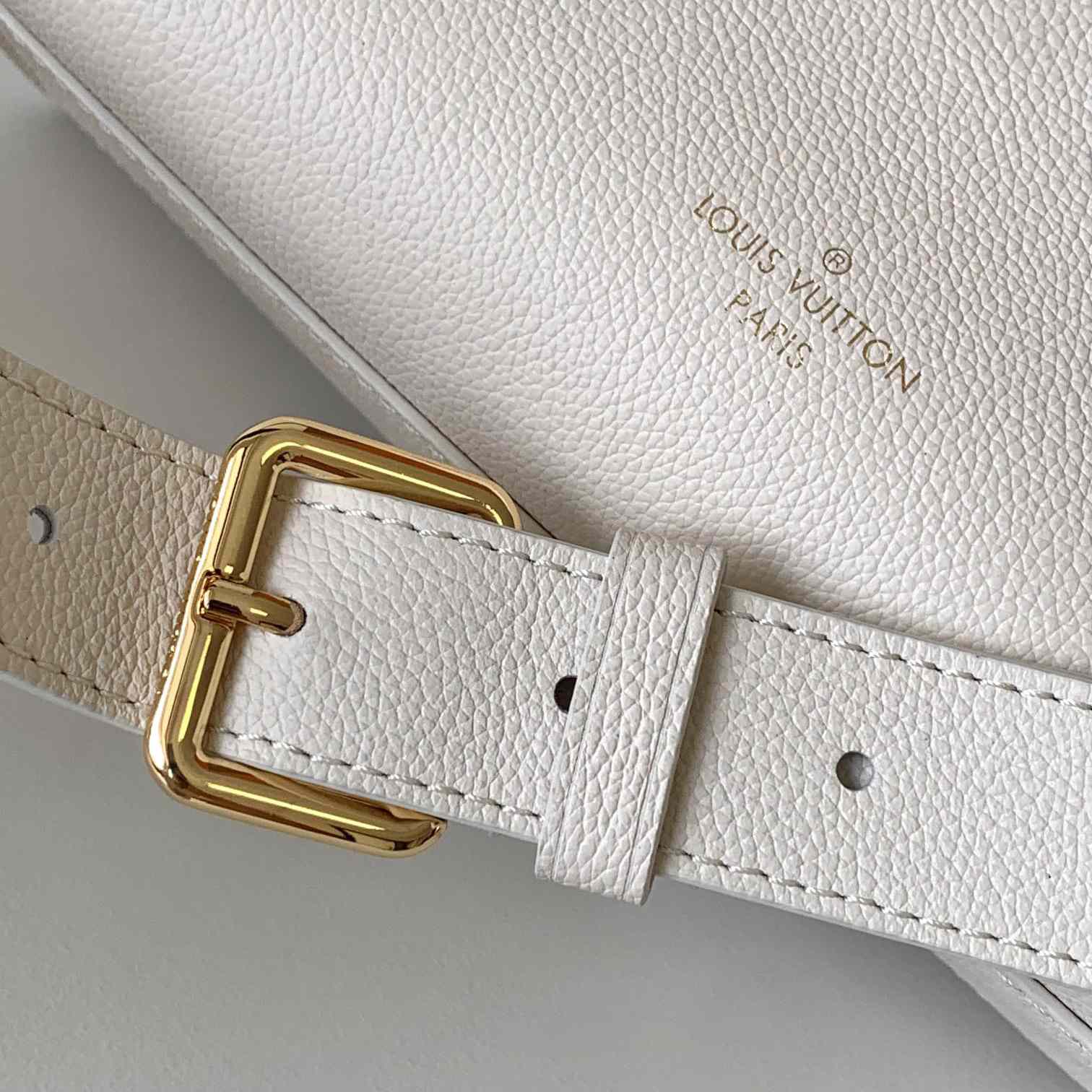 Louis Vuitton Lock & Go Handbag    M23637 - FashionPlug