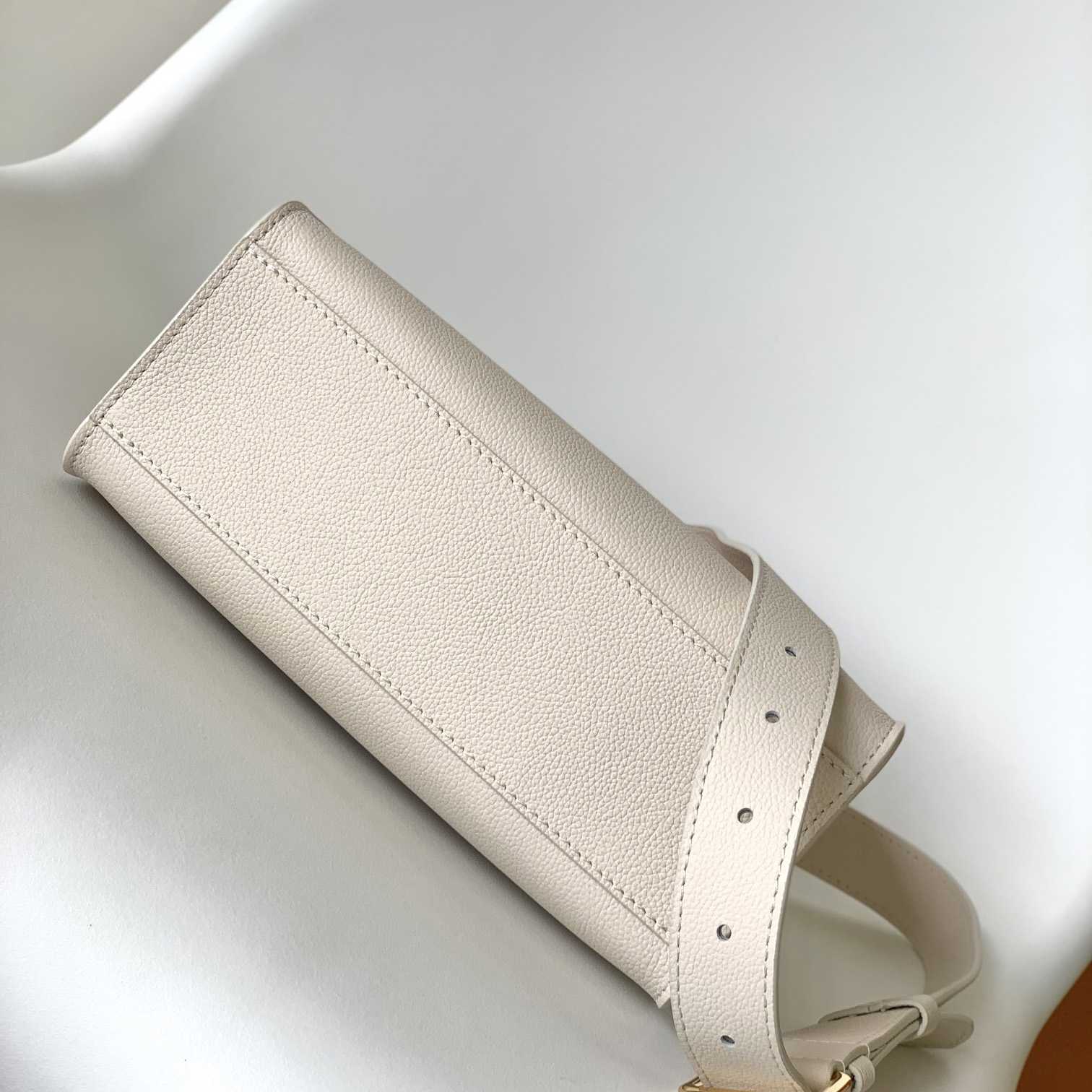 Louis Vuitton Lock & Go Handbag    M23637 - FashionPlug