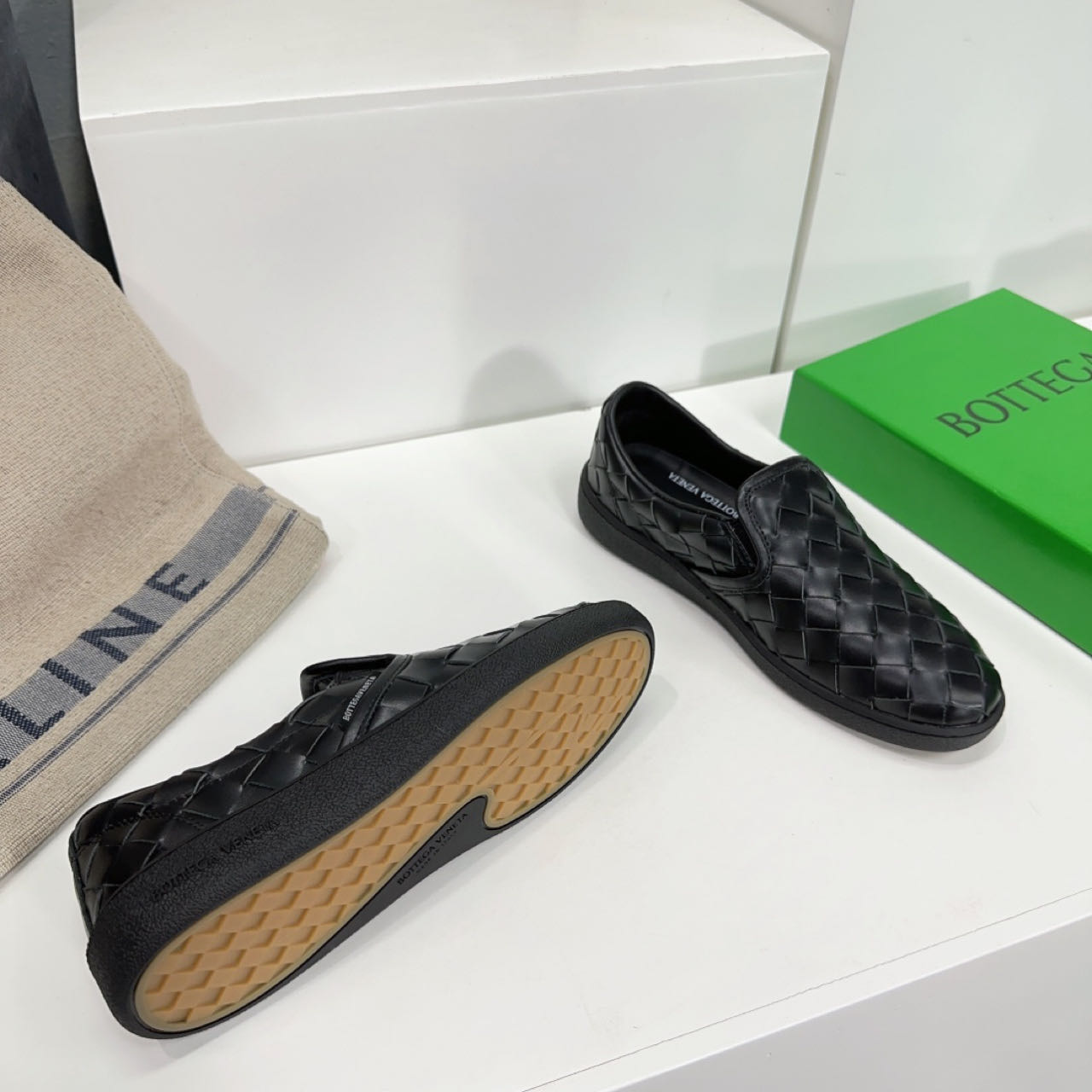Bottega Veneta Sawyer Sneaker - FashionPlug