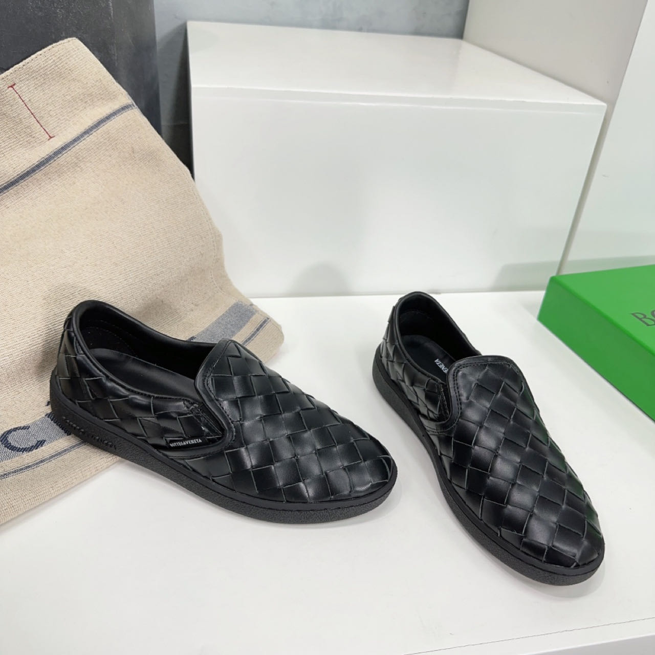 Bottega Veneta Sawyer Sneaker - FashionPlug