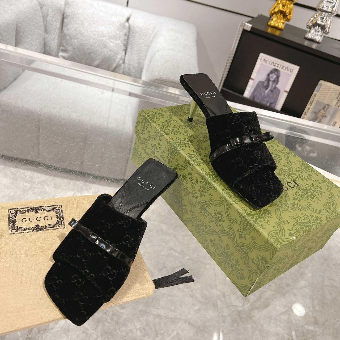 Gucci GG Slide Sandal - FashionPlug