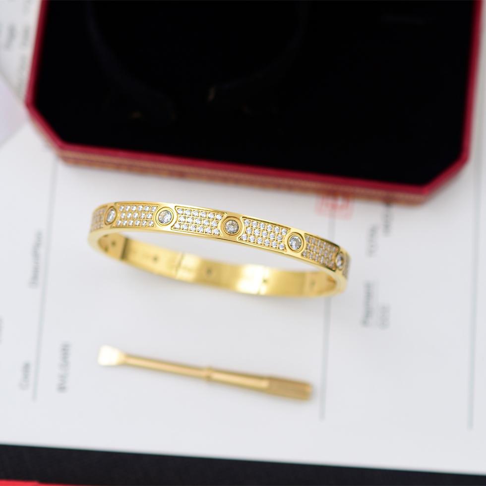Cartier Bracelet - FashionPlug