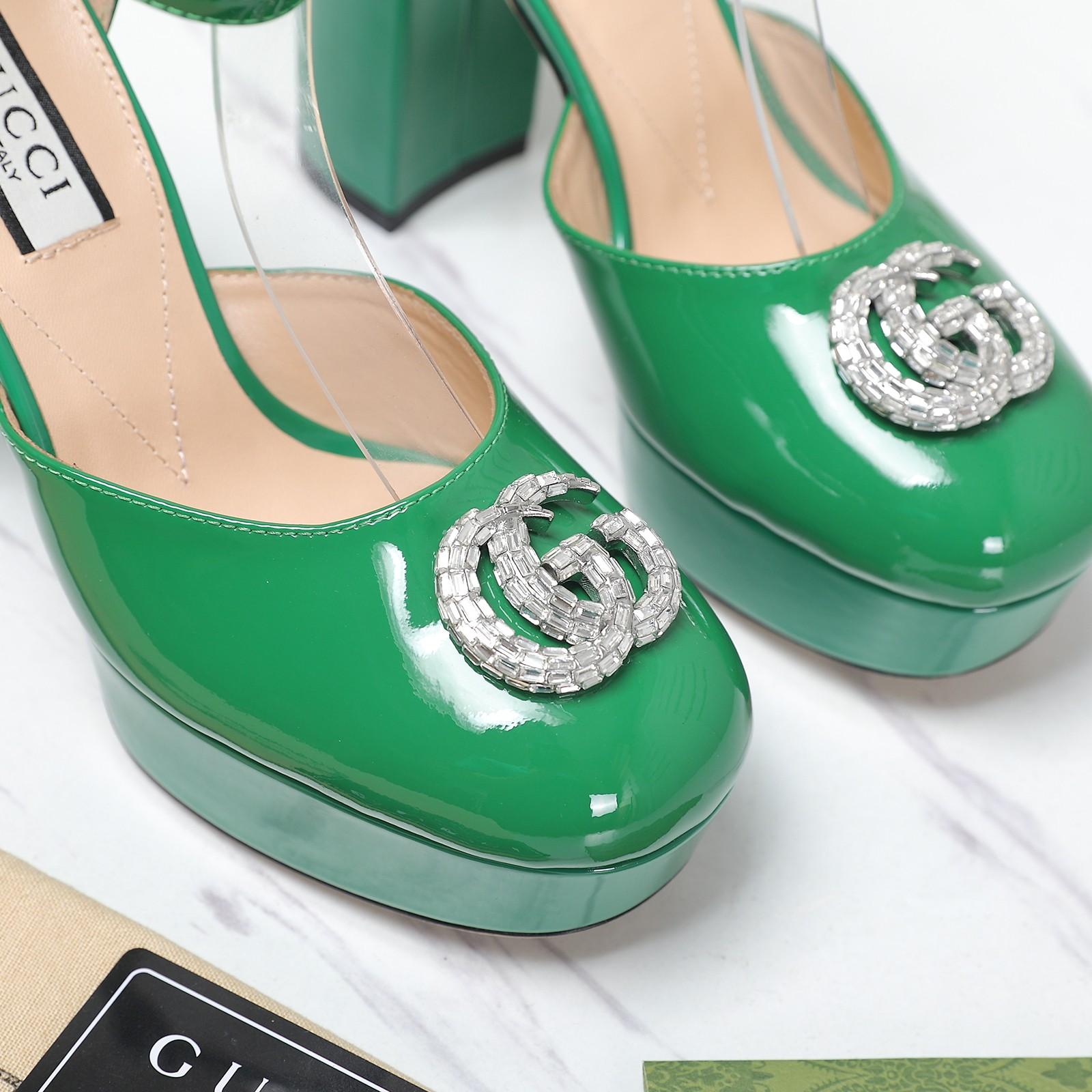 Gucci Women's Platform Pump With Double G - FashionPlug