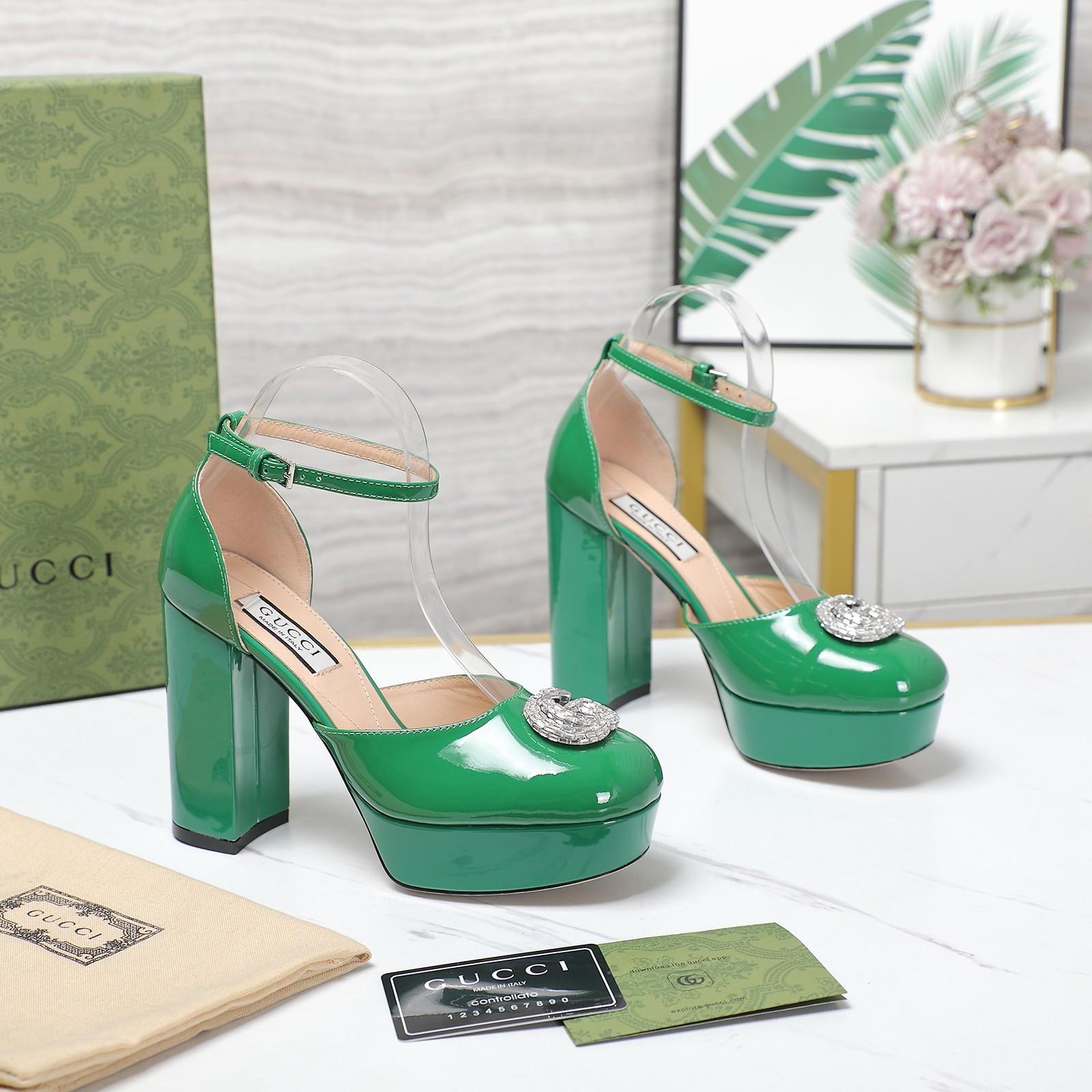 Gucci Women's Platform Pump With Double G - FashionPlug