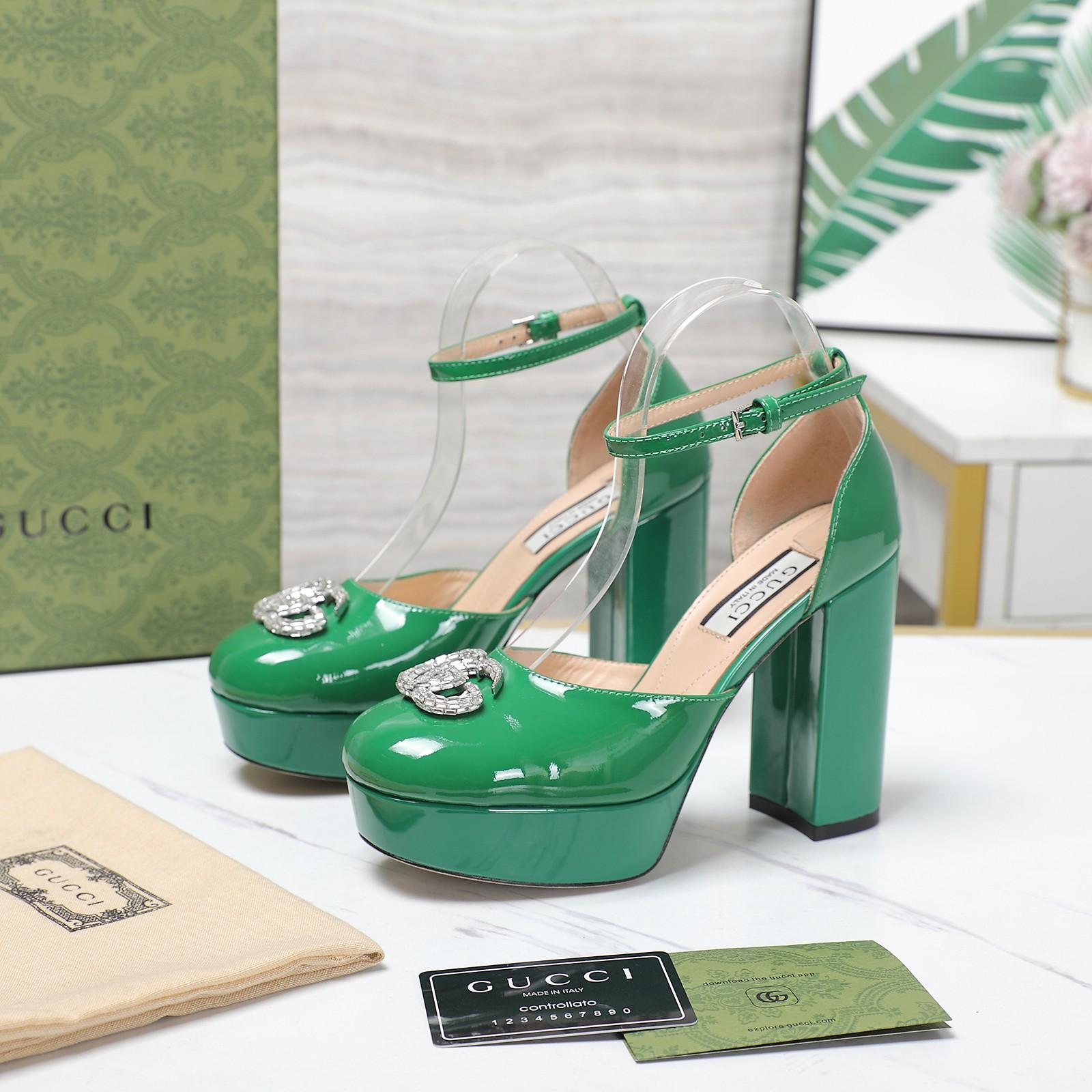 Gucci Women's Platform Pump With Double G - FashionPlug
