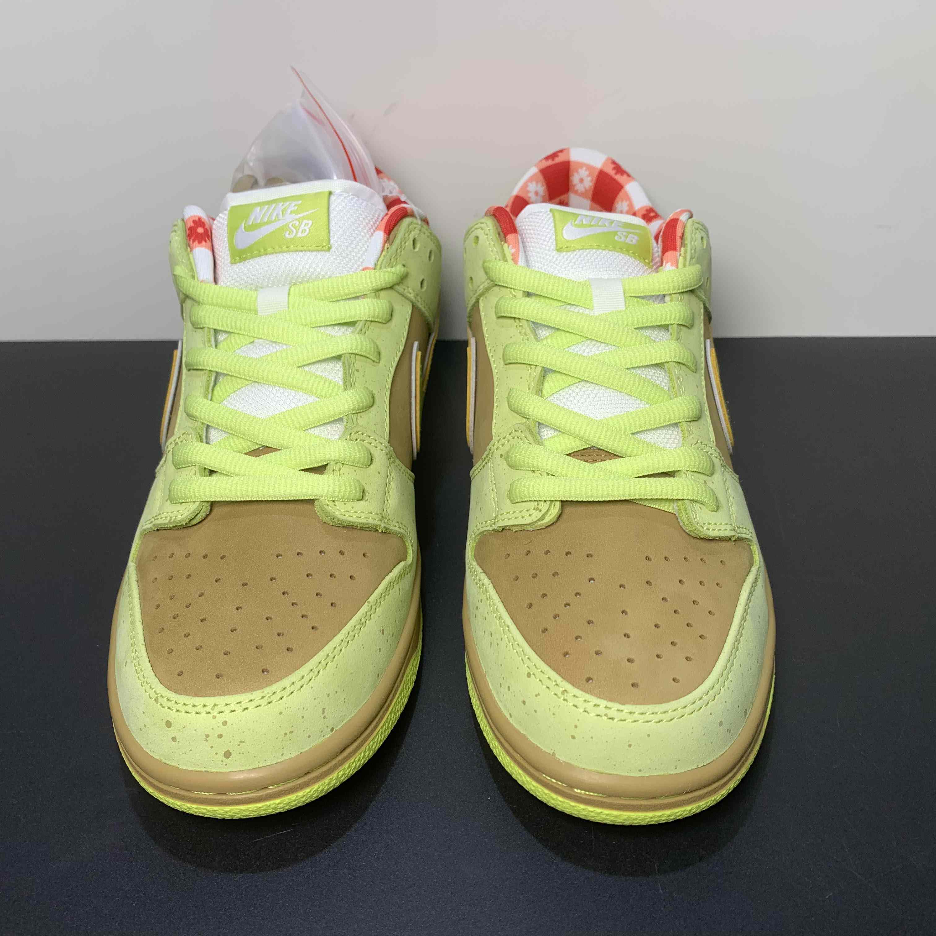 Concepts × Nike Dunk SB Sneakers     BV1310-566 - FashionPlug