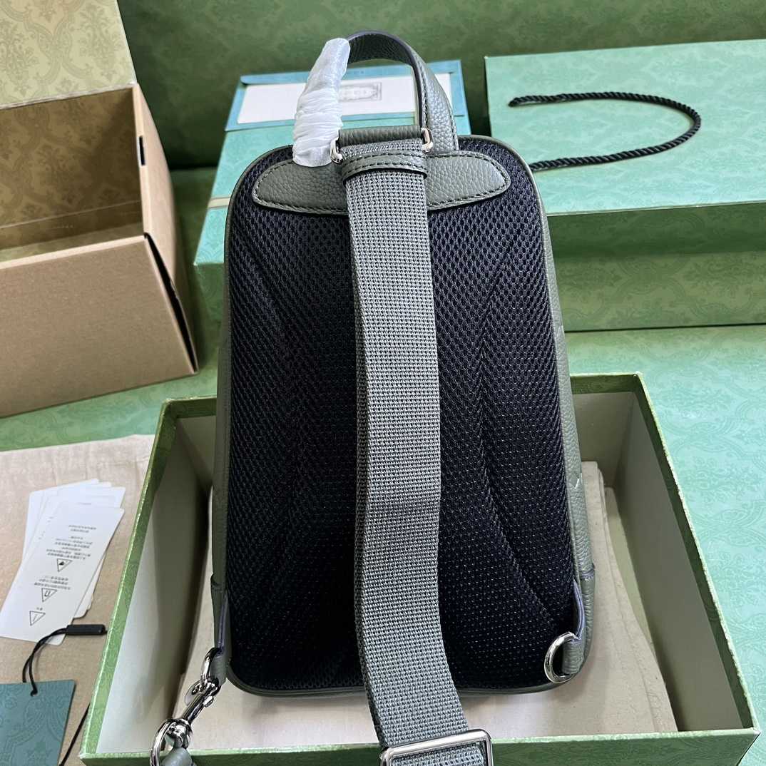 Gucci Jumbo GG Crossbody Bag - FashionPlug
