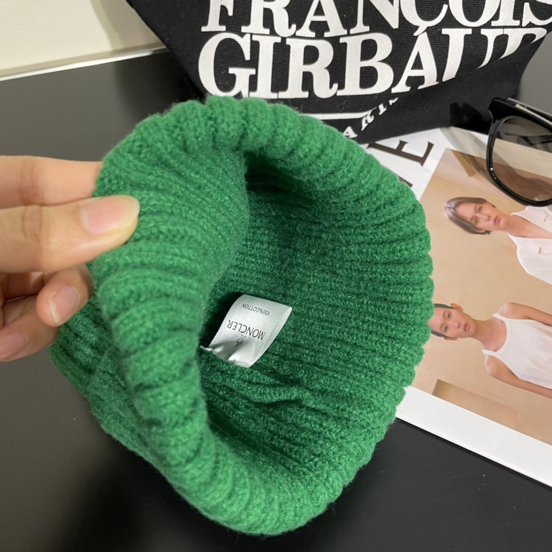 Moncler Beanie - FashionPlug