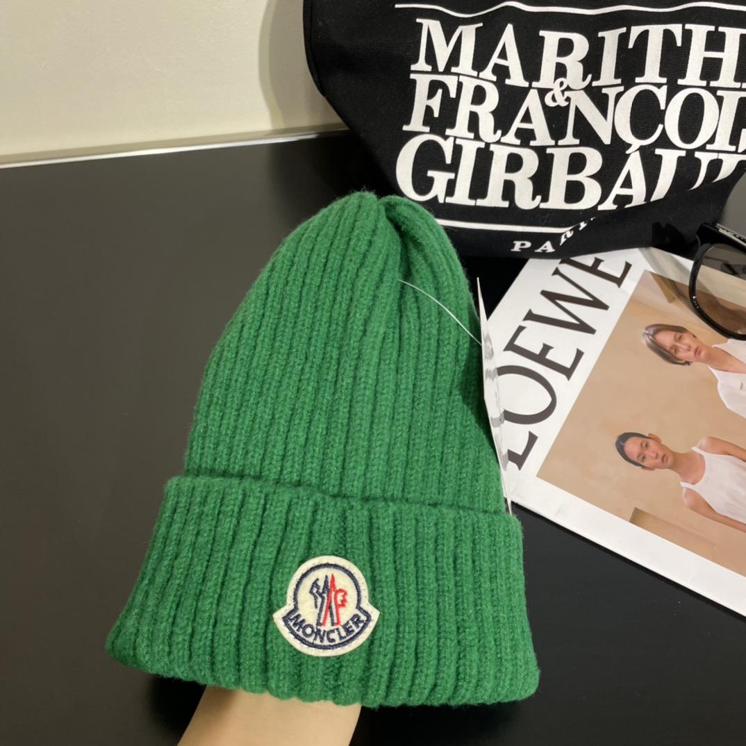 Moncler Beanie - FashionPlug