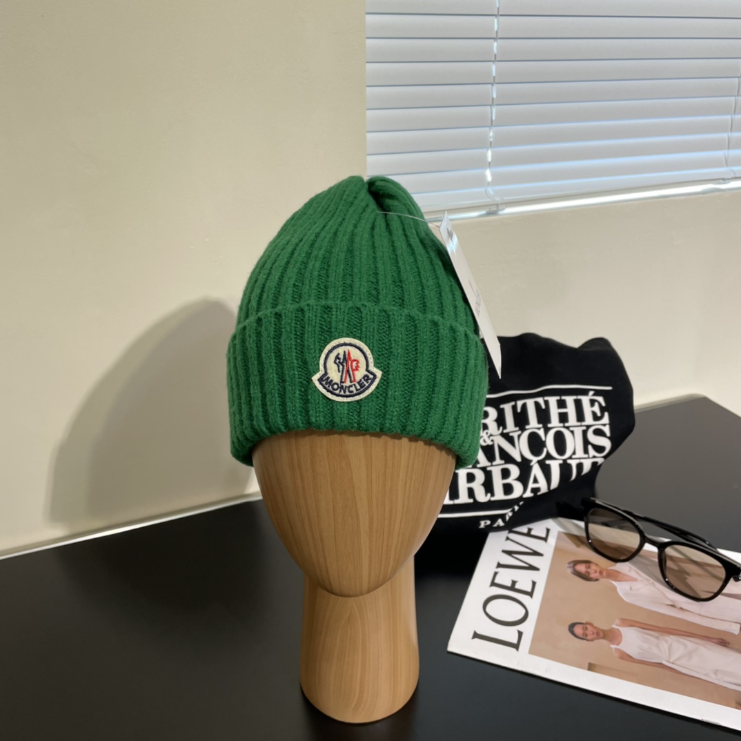 Moncler Beanie - FashionPlug
