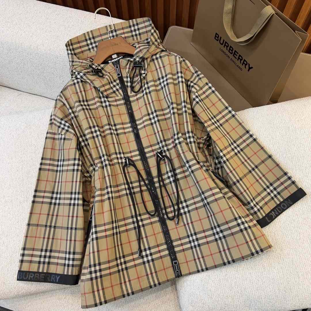 Burberry Logo Tape Vintage Check Hooded Jacket - FashionPlug