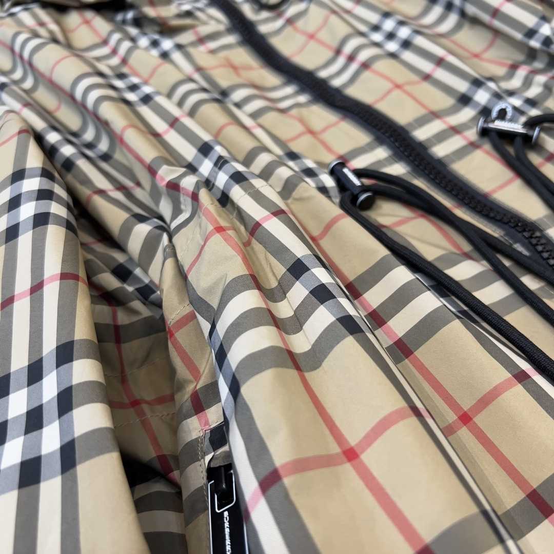 Burberry Logo Tape Vintage Check Hooded Jacket - FashionPlug
