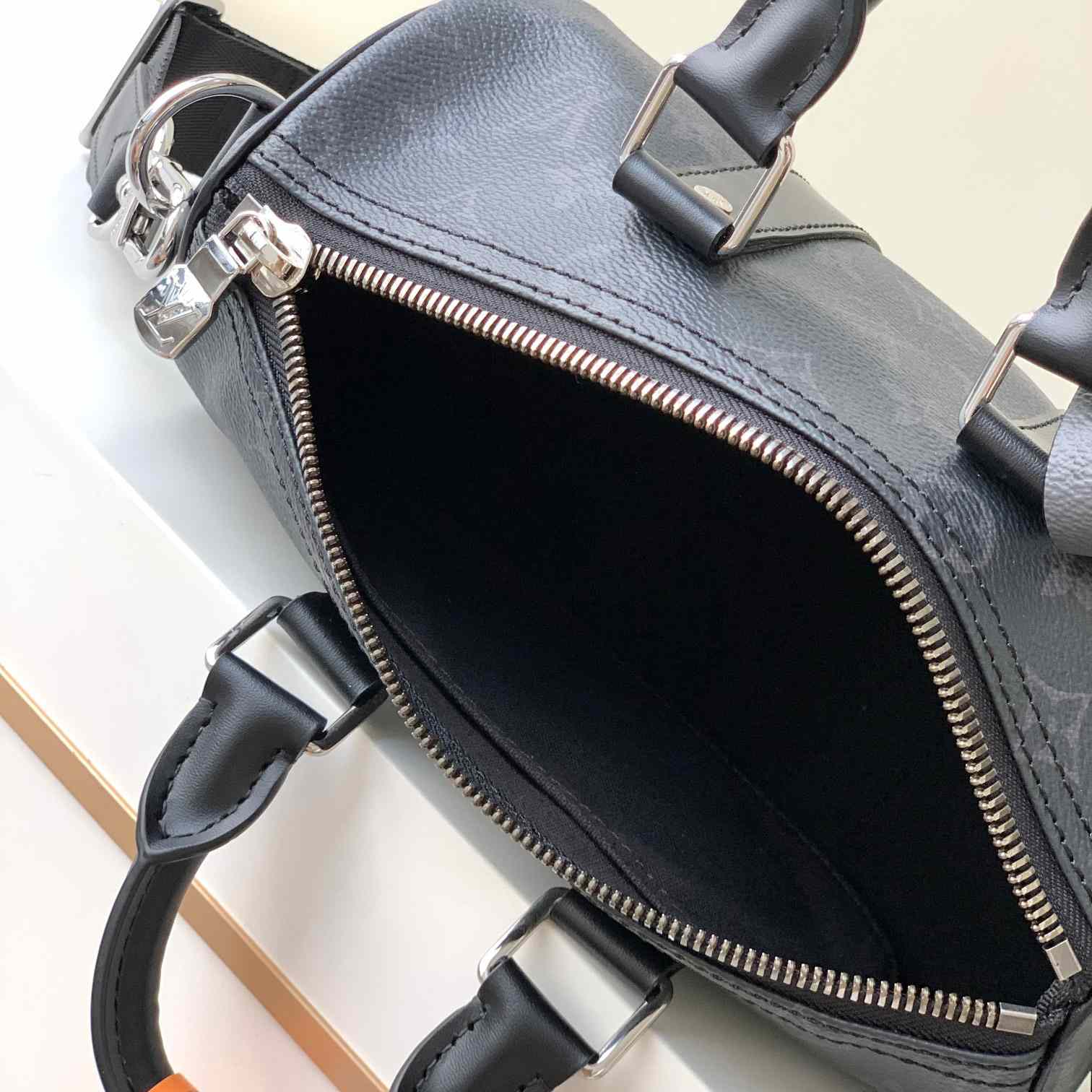 Louis Vuitton Keepall Bandoulière 25    M46271 - FashionPlug